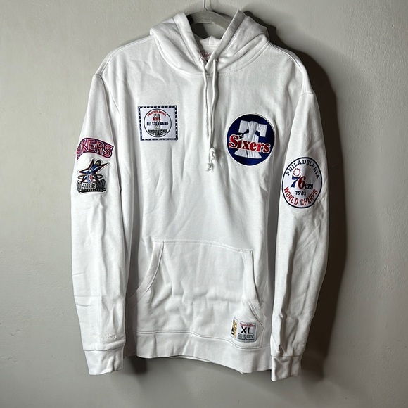 Mitchell & Ness White Philadelphia 76ers Hoodie - Picture 1 of 9